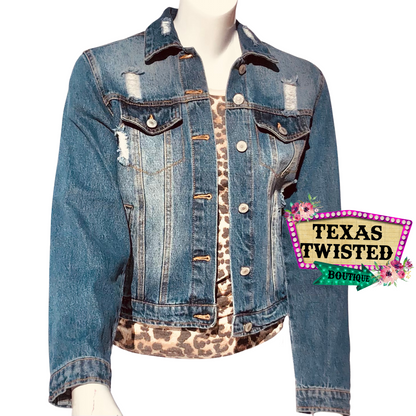 Lightly Distressed Denim Jean Jacket | Fall Fashion | Winter Fashion